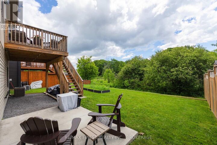 Property Photo: 386 Nalon Road ON K7G 0A3