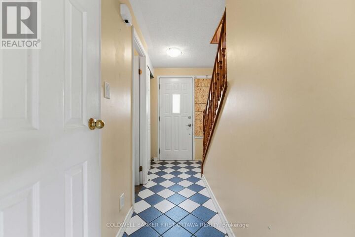 Photo de la propriété:  1532 Beaverpond Drive A  ON K1B 3R9 