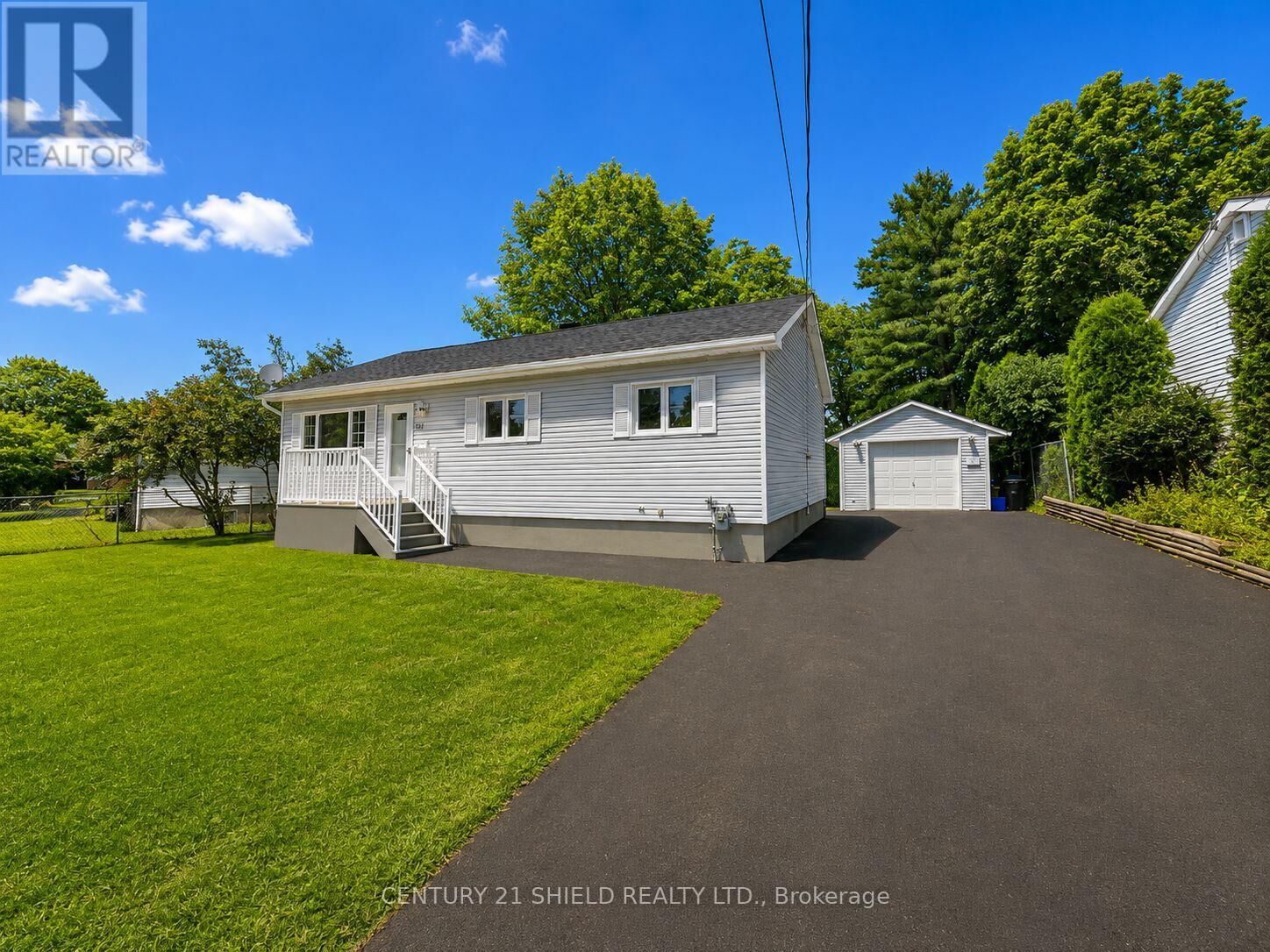 Property Photo:  117 Ellen Avenue  ON K6J 3L8 