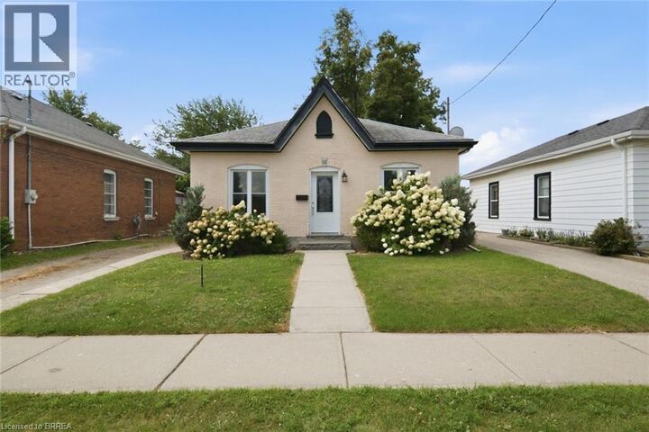 82 St. George Street — photo 1
