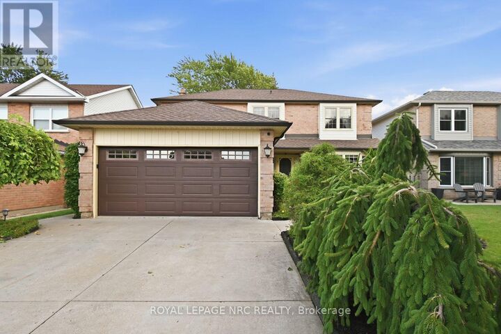 Property Photo: 26 Strada Boulevard ON L2S 3L8