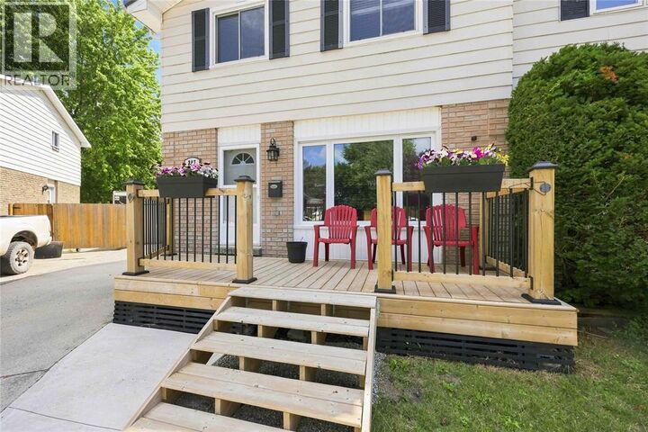 Property Photo: 207 Willa Court ON N7S 4S9