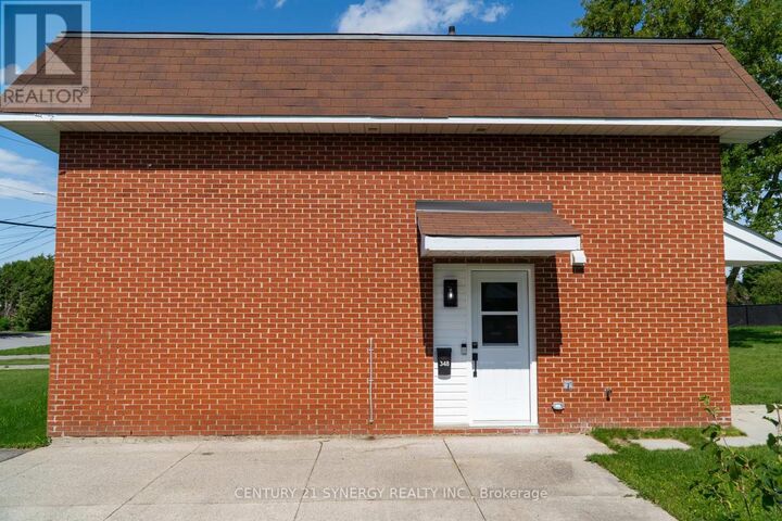 Property Photo:  348 Pattie Drive  ON K7C 3R5 