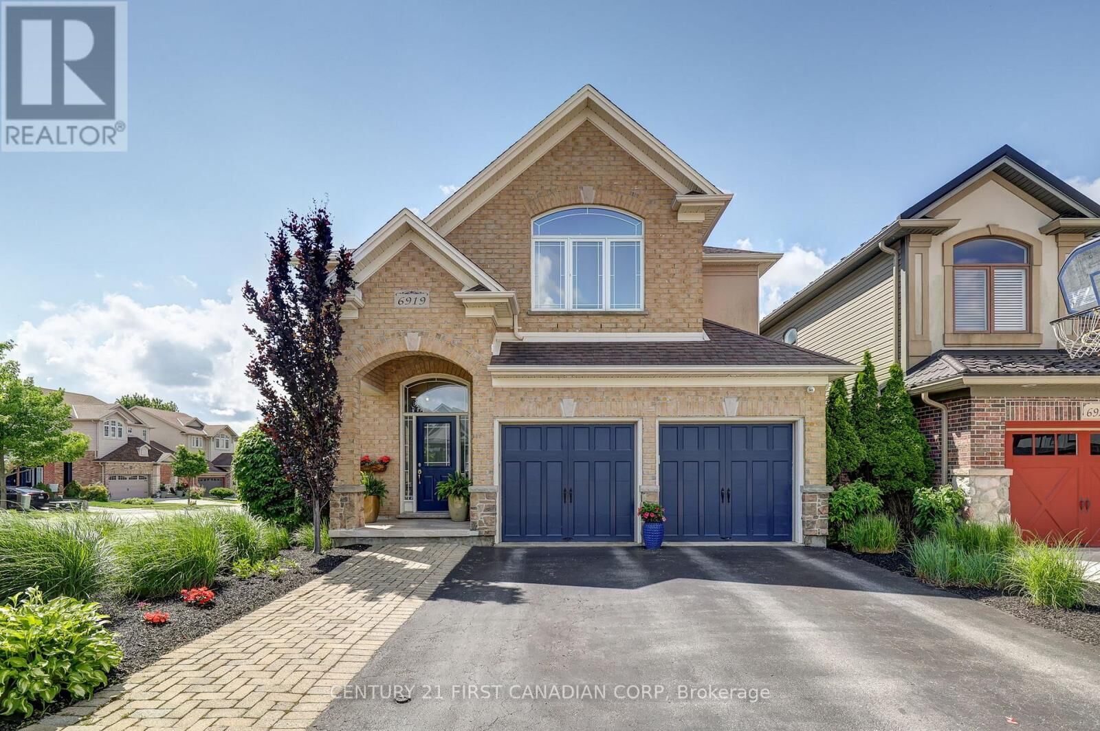 Photo de la propriété: 6919 Raleigh Boulevard ON N6K 5B6