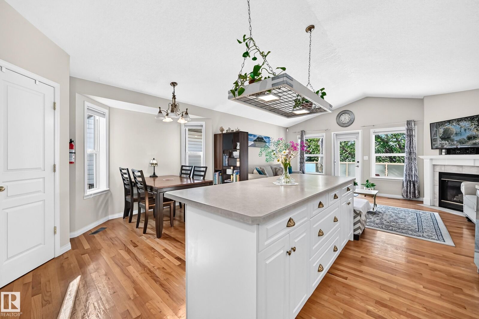 Property Photo: 4210 37 Avenue NW AB T6L 7C3