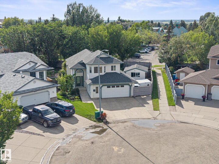 Property Photo: 4721 56 Ave AB T4X 1N5