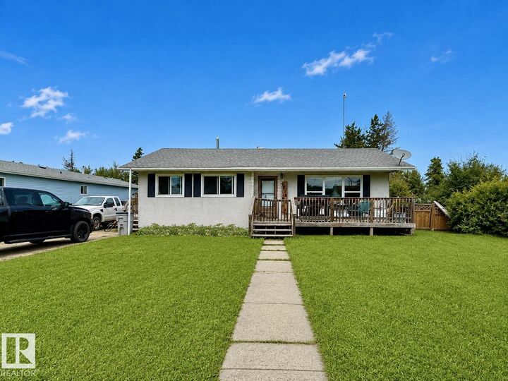4808 52 Avenue — photo 1