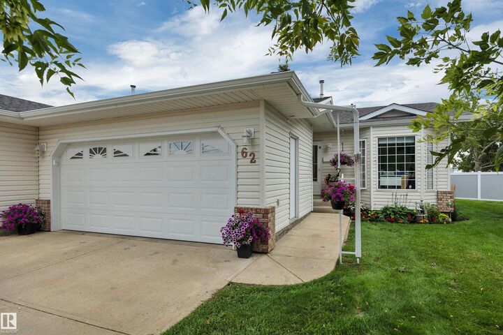 Property Photo:  4410 52 Ave 62  AB T9A 3L2 