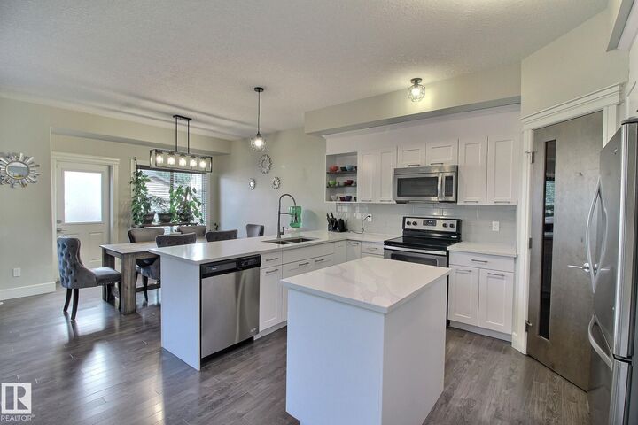 Property Photo:  35 Hudson Cove  AB T7X 0R8 