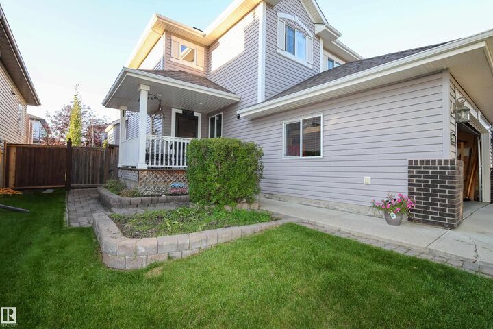 Property Photo: 9606 82 Avenue AB T8R 1W3