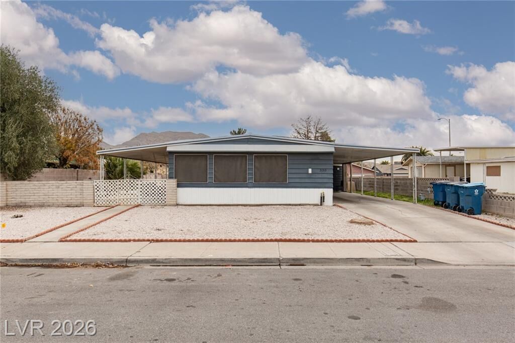 Property Photo: 330 Sir Richard East Drive NV 89110
