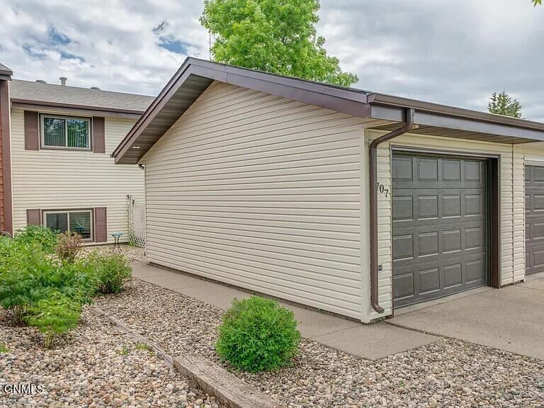 Property Photo:  707 35th Street N  ND 58501 