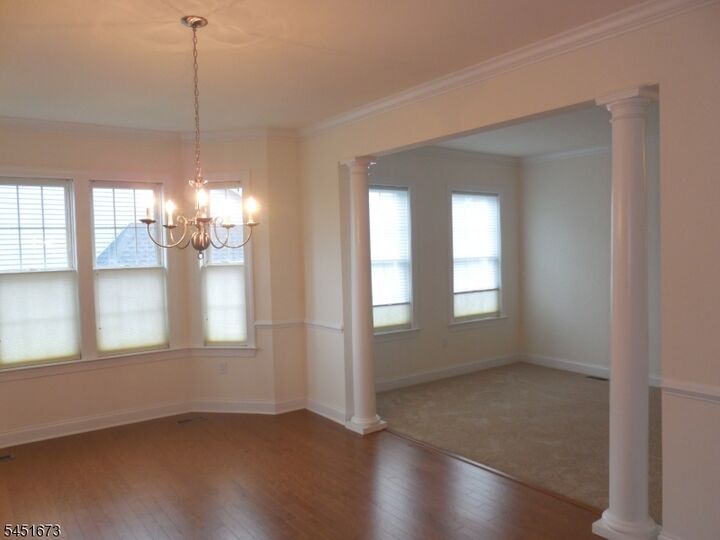 Property Photo:  9 Comstock Ln  NJ 08558 