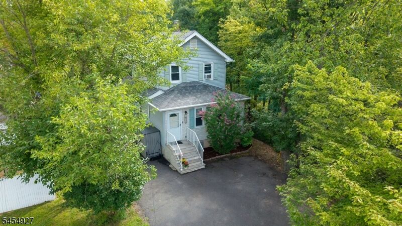 Property Photo: 926 N Washington Ave NJ 08812