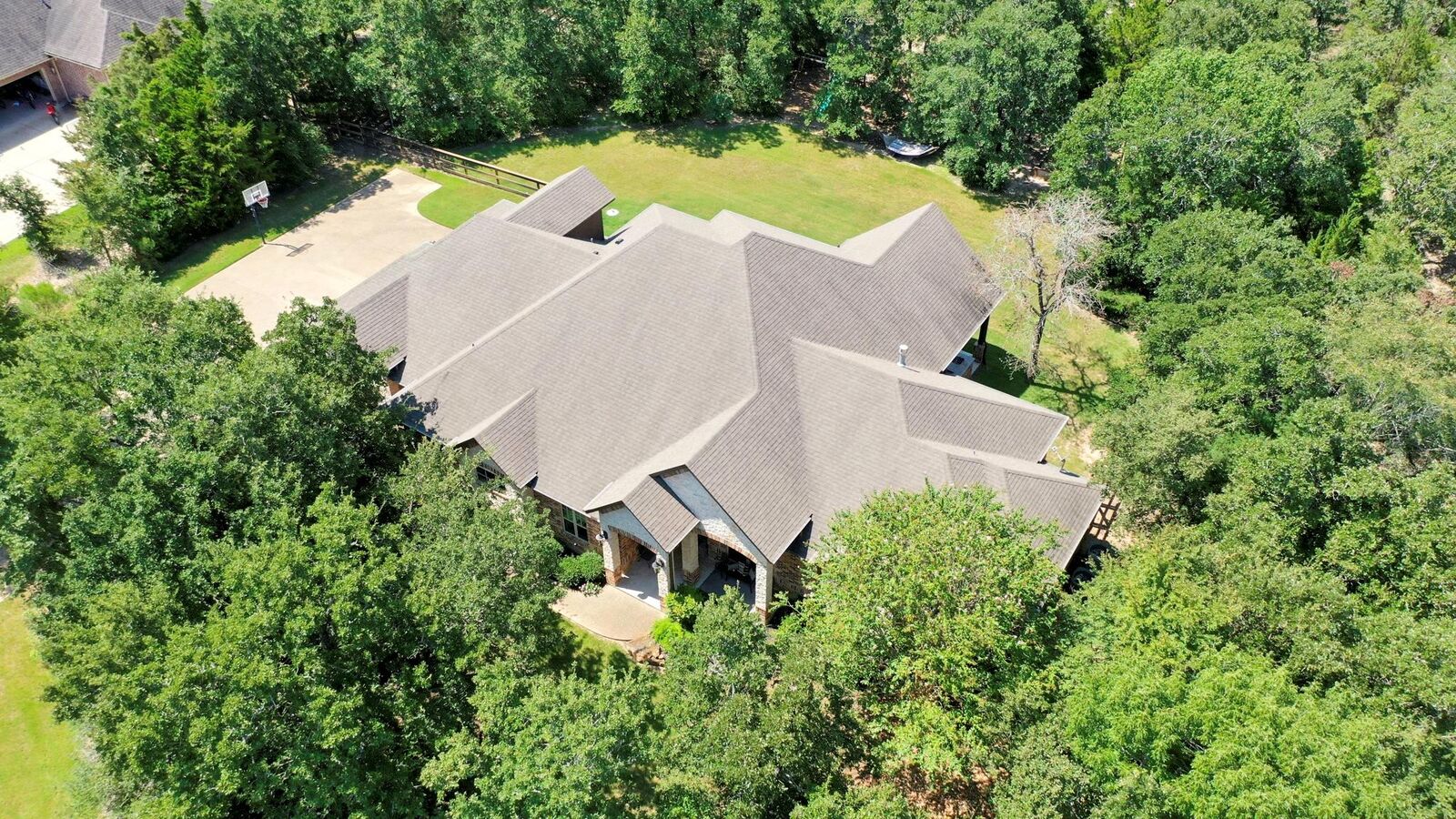 Property Photo:  18580 Kiowa Cove  TX 77845 
