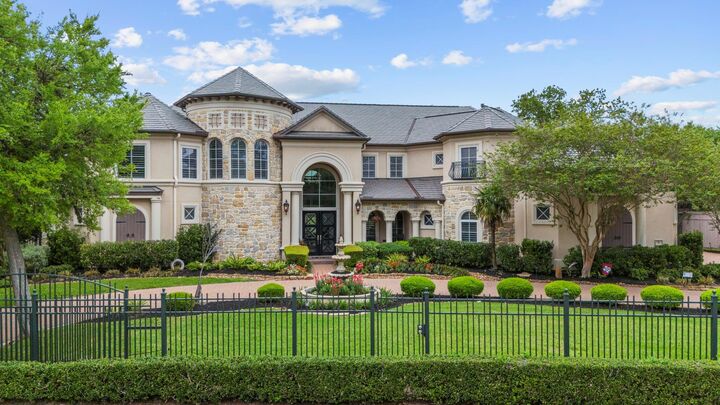Property Photo:  9 Waters Lake Boulevard  TX 77459 