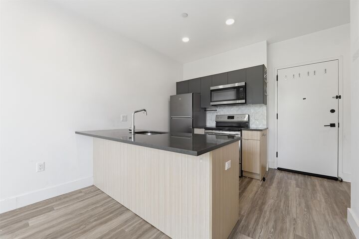 Property Photo:  327 Communipaw Ave 301  NJ 07304 