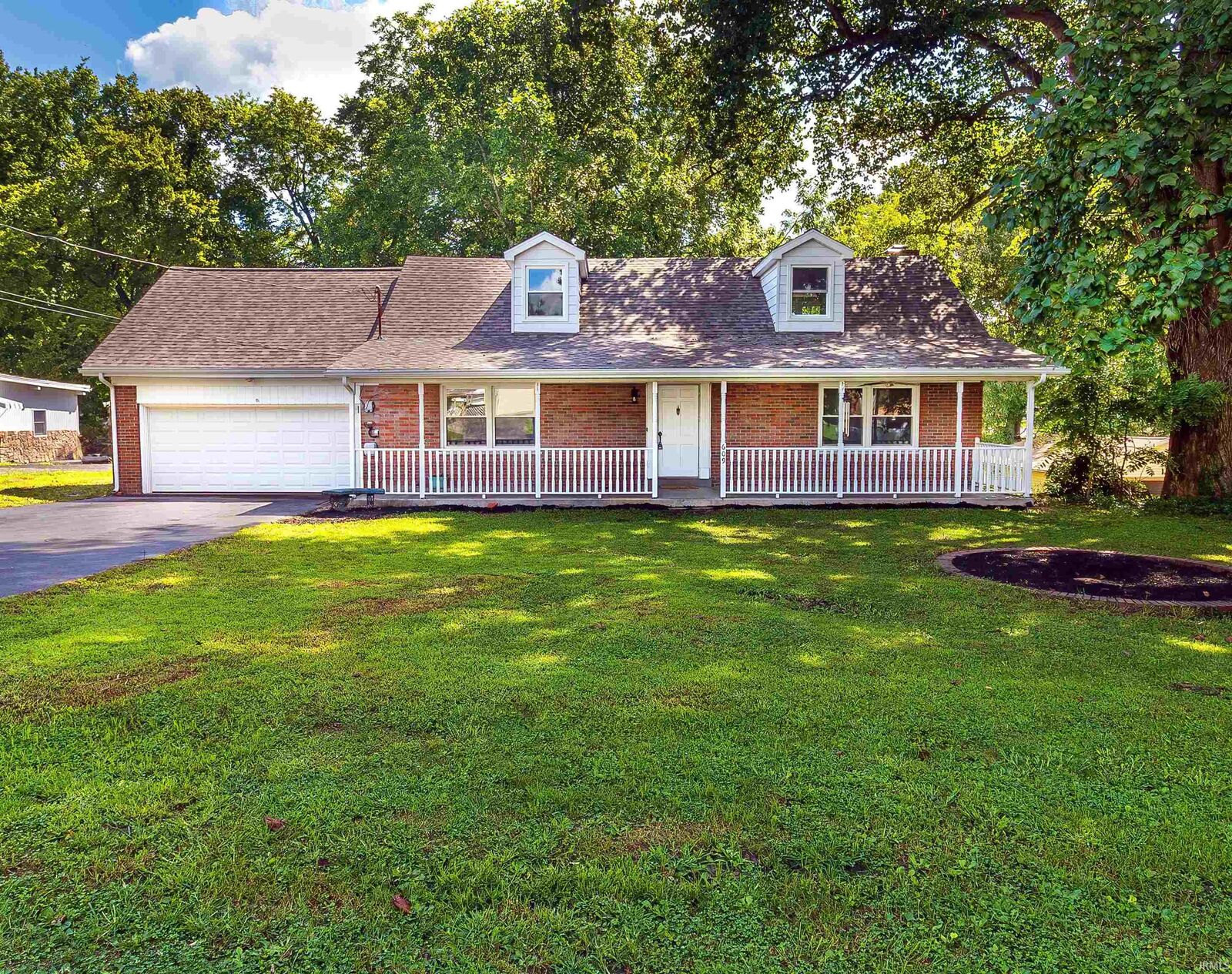 Property Photo: 609 Bartlett Drive IN 47630
