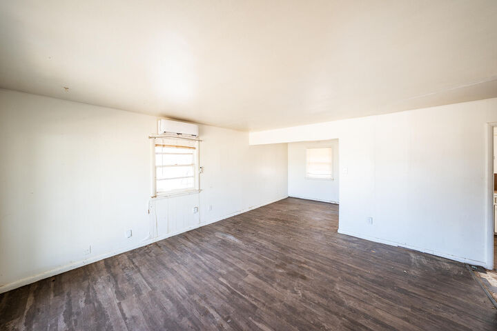 Property Photo:  5419 Avenue D  TX 79404 
