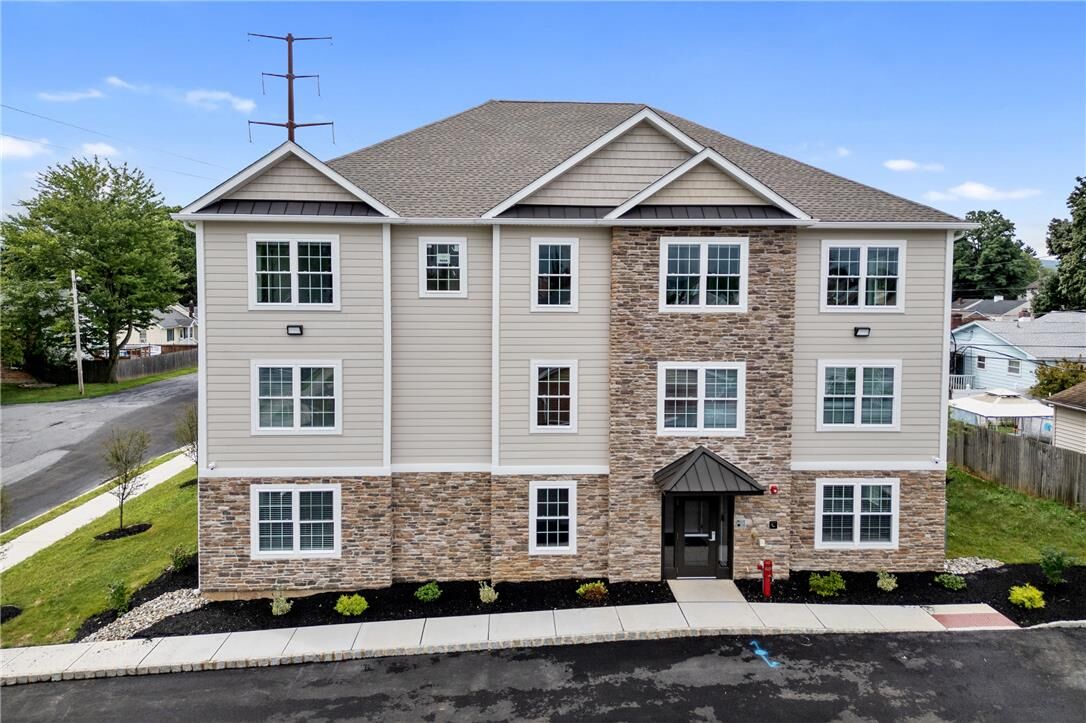 Property Photo:  2039 Clermont Street 202  PA 18017 