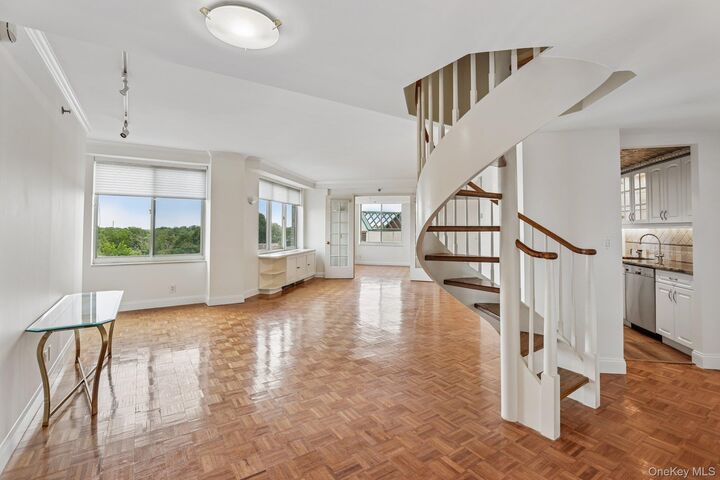 Property Photo:  100 Hilton Avenue 907  NY 11530 
