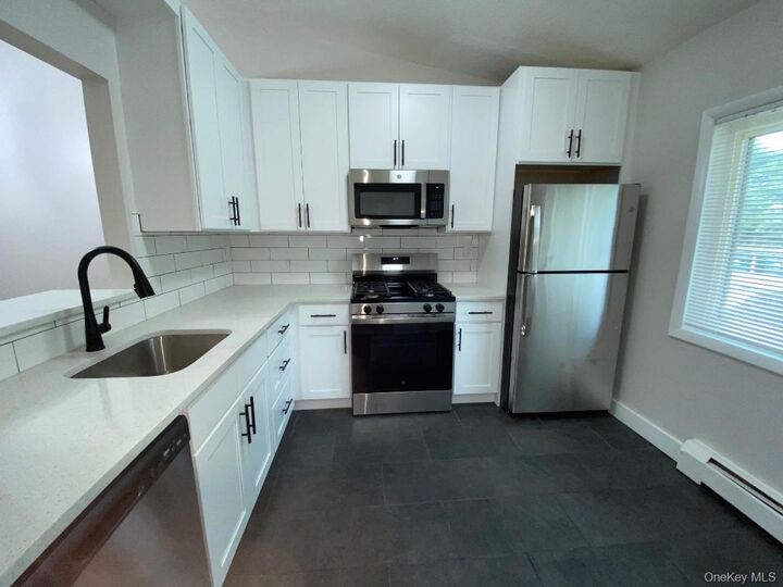 Property Photo: 85 N Middletown Road A3 NY 10954