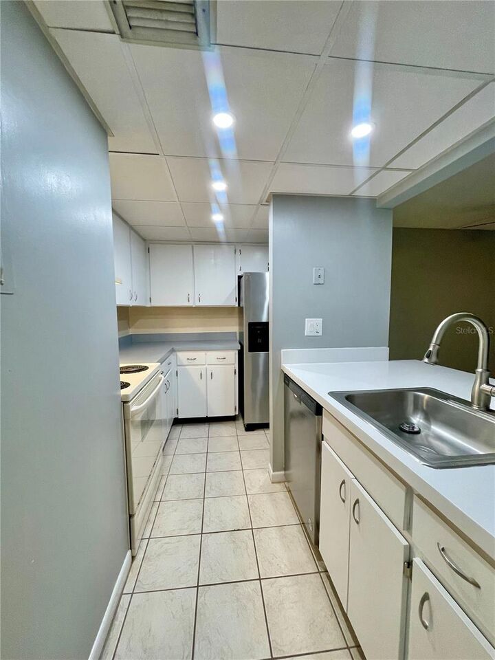 Property Photo:  7 Castania Court  FL 32086 