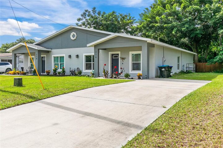 Property Photo: 214 W 15th Street FL 32703
