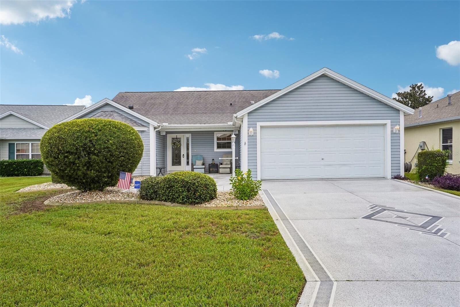 Property Photo:  2608 Casso Court  FL 32162 