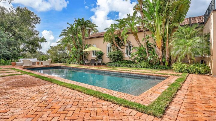 Property Photo:  2300 N Scenic Highway 6  FL 33898 