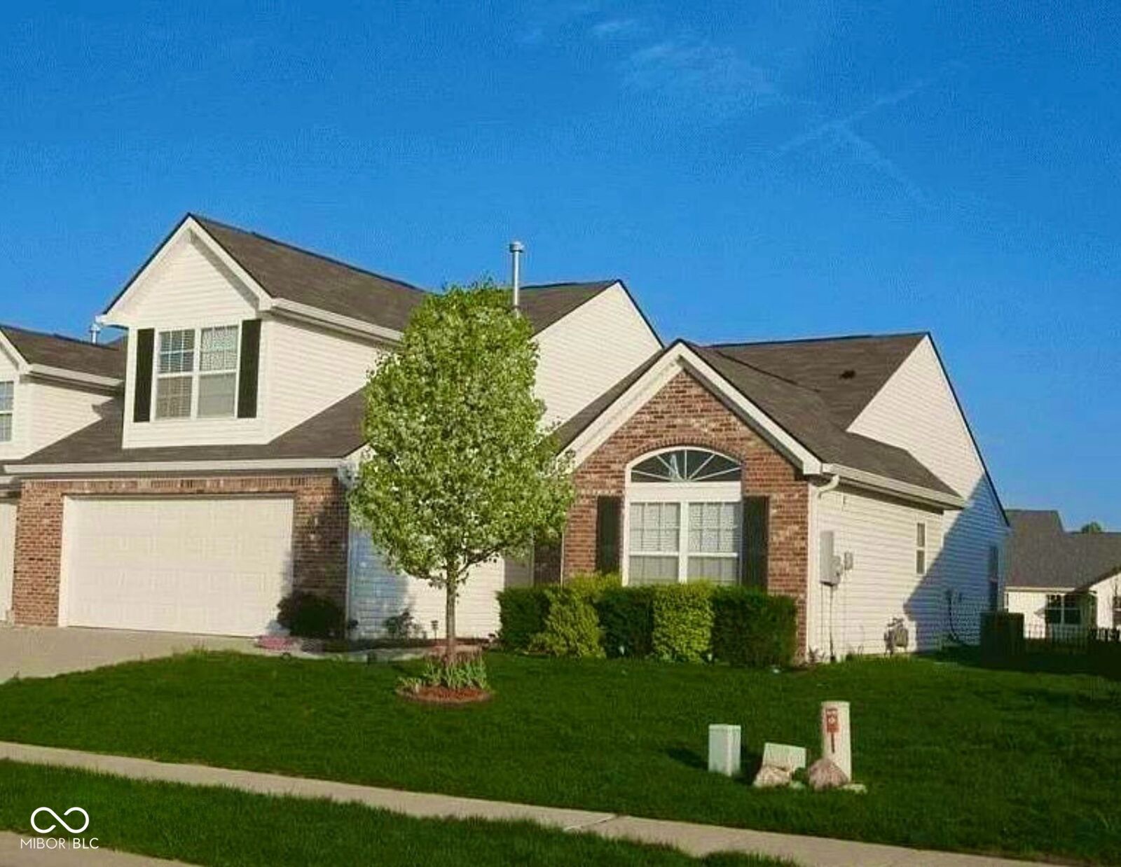 Property Photo:  1350 Hamilton Drive  IN 46143 