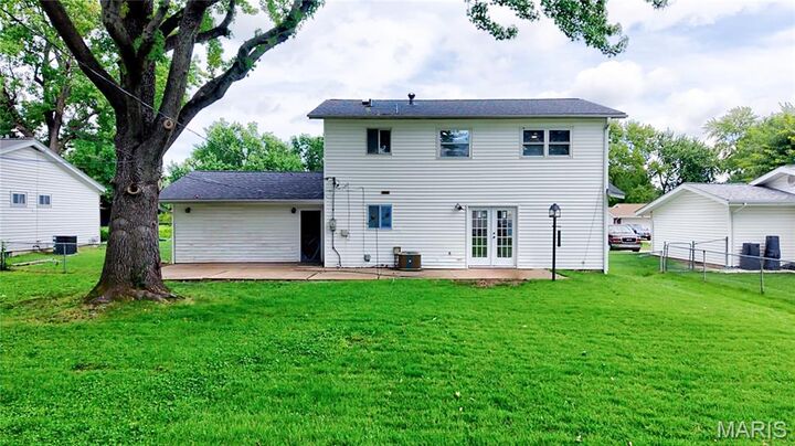 Property Photo:  750 Lamplight Lane  MO 63042 