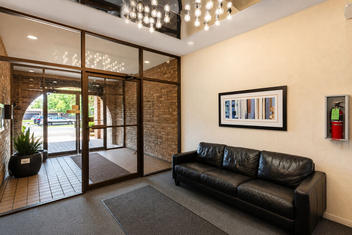 Property Photo:  2005 Valencia Drive 306D  IL 60062 