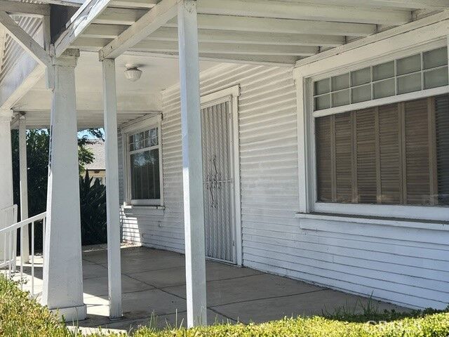 Property Photo:  1763 W 42nd  CA 90062 