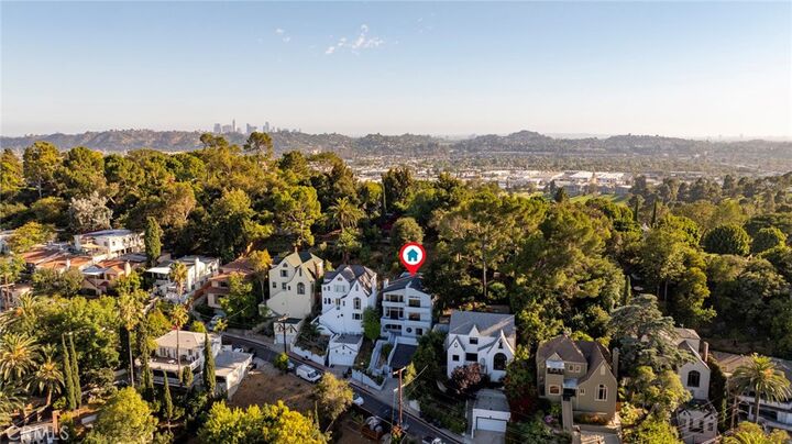 Property Photo:  1425 Columbia Dr  CA 91205 