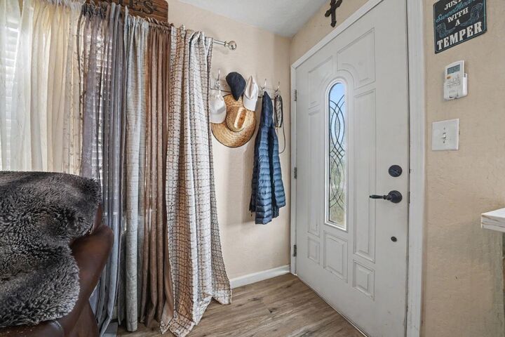 Property Photo: 708 Oneida Street CA 95222