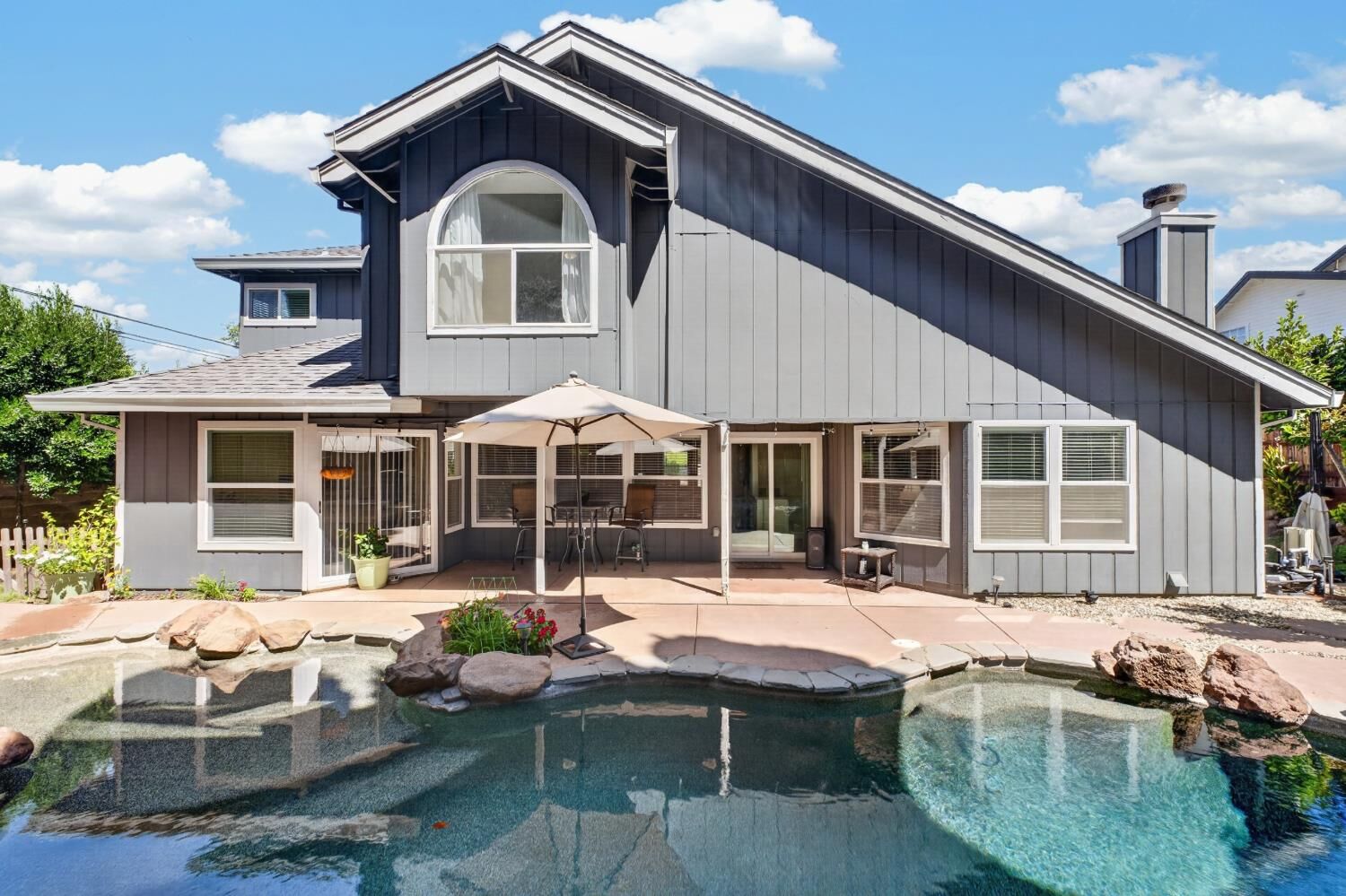 Property Photo:  6153 Kenneth Oak Way  CA 95628 