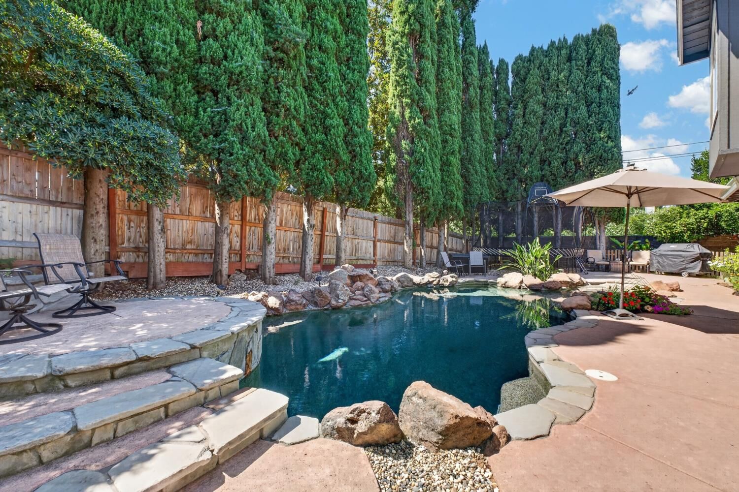 Property Photo:  6153 Kenneth Oak Way  CA 95628 