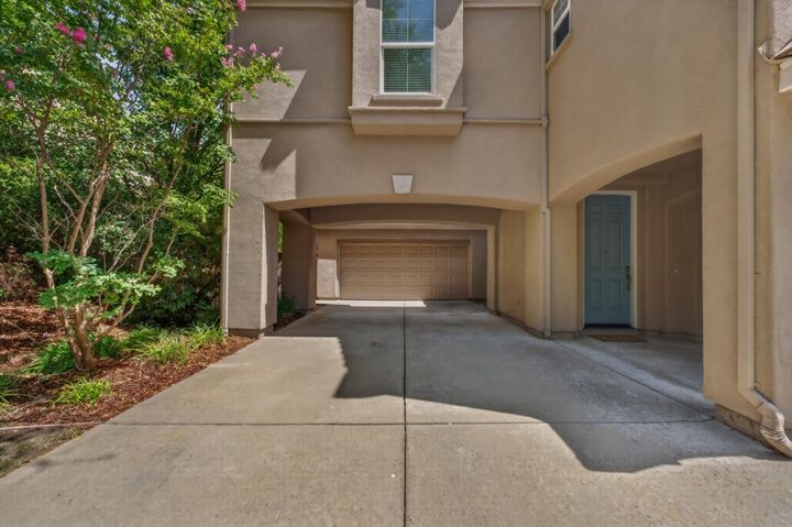 Property Photo: 211 Tarquina Court CA 95762