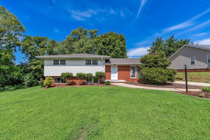 Property Photo: 5717 Cherry Street TN 37363