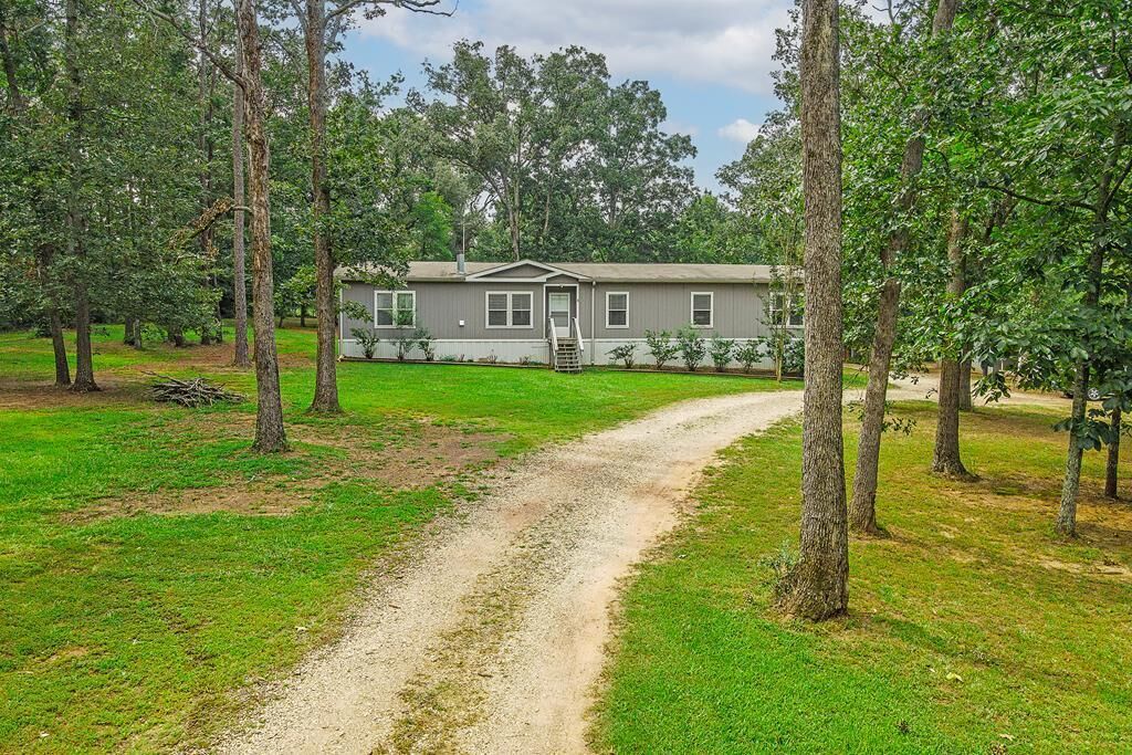 Property Photo: 1312 Cr 124 TX 75965