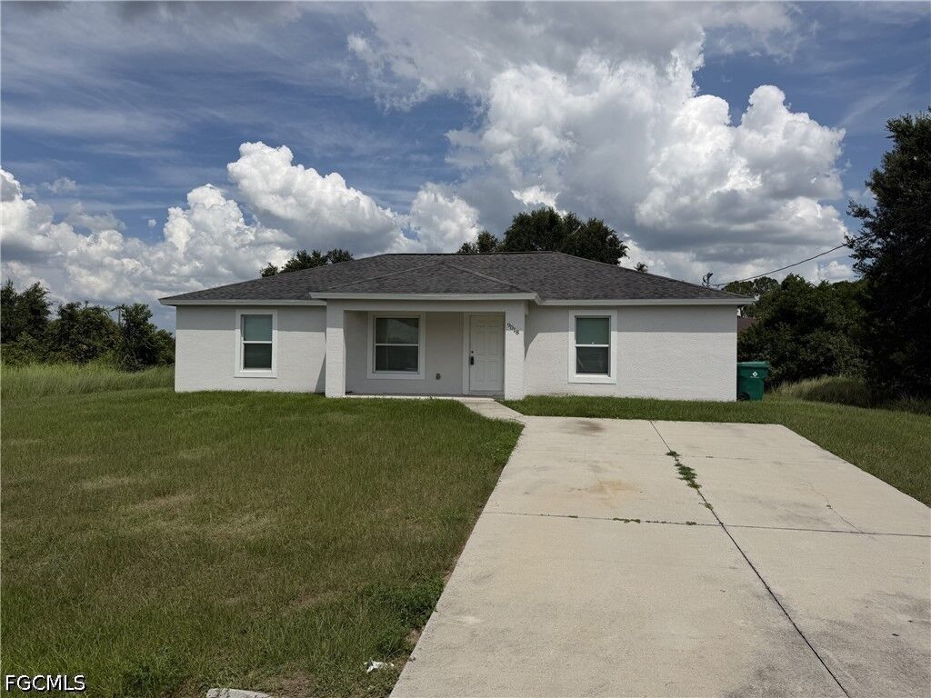 Property Photo: 9018 Penny Circle FL 33935