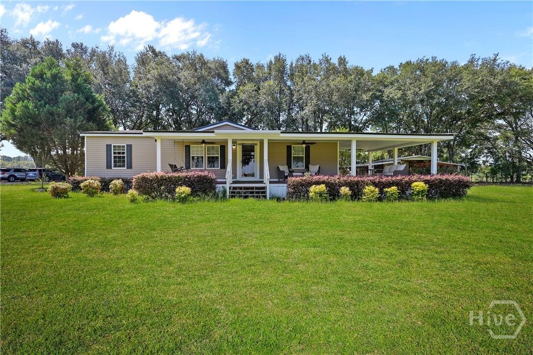 Property Photo: 2727 Stanfield Road GA 31560