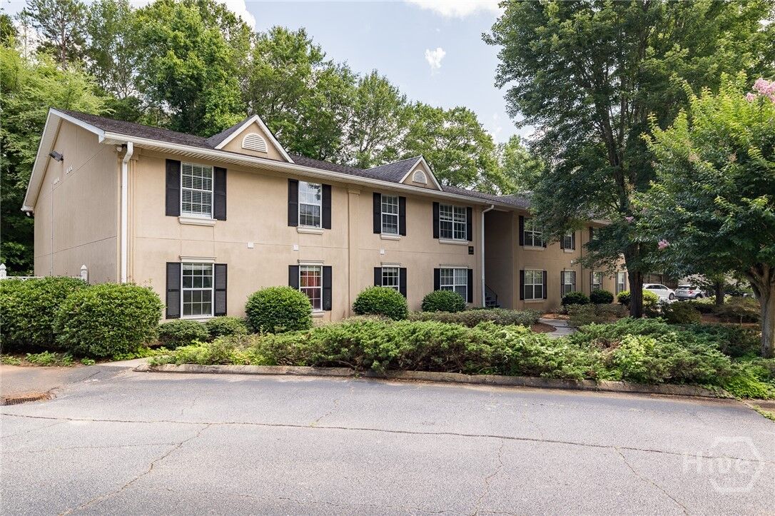 Property Photo:  100 Downing Way G  GA 30606 