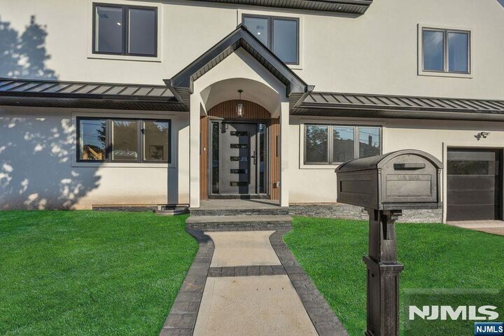 Property Photo:  206 Columbia Street  NJ 07075 