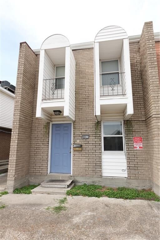 Property Photo:  4815 W Napoleon Avenue  LA 70001 