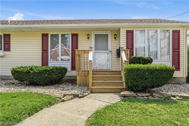 Property Photo:  252 Clinton Avenue  OH 44301 