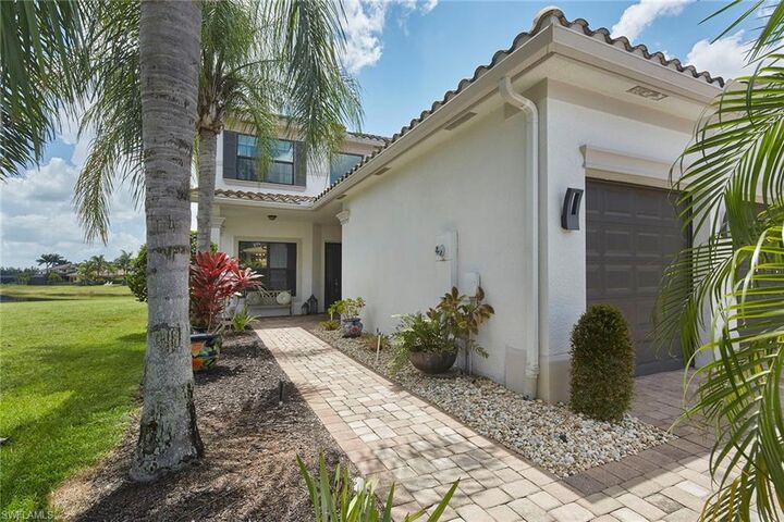 Property Photo:  3742 Madeira Ct  FL 34119 