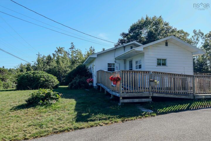 1814 Port La Tour Road — photo 1