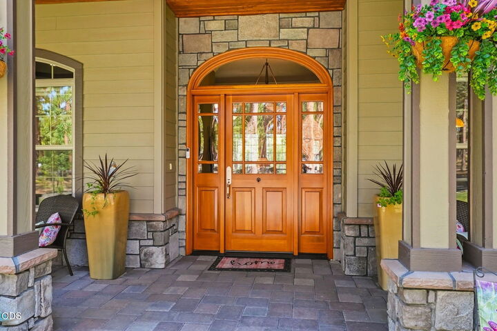 Property Photo: 17147 Caddis Court OR 97759